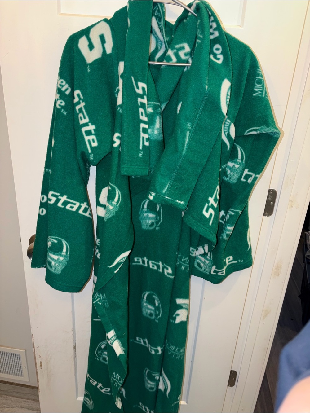 Green Fleece Michigan State snuggies Robe - Team Logo Pajama